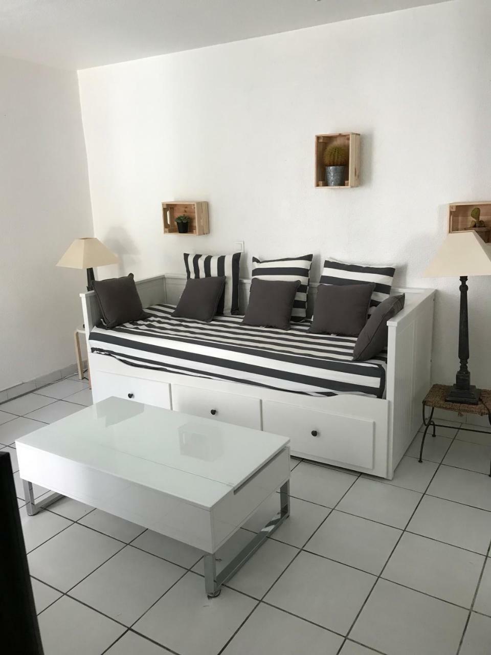 Studio Tout A Pieds Sanary-sur-Mer Eksteriør billede